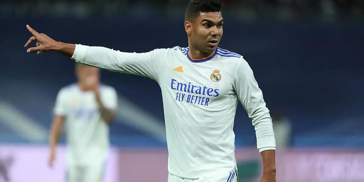 Boubacar Kamara tiene 22 años, y se desempeña en el Olympique de Marsella. El centrocampista finaliza su contrato en 2022 con la entidad francesa. Es un jugador joven y con proyección, barato y que podría aceptar un rol secundario por un par de temporadas en el club blanco.