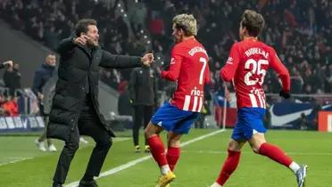 Diego Simeone y Antoine Griezmann, del Atlético de Madrid