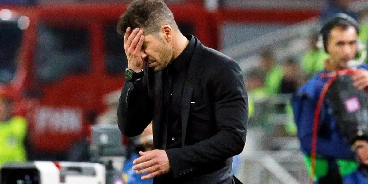 El entrenador argentino recibió una de las peores noticias posibles en este momento.