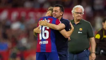 Fermín López fue a abrazar a Xavi luego de marcar su gol.