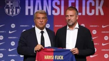 Joan Laporta y Flick. Foto: redes sociales del Barcelona.