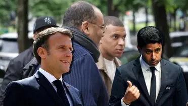 Kylian Mbappé, jugador del PSG, y Emmanuel Macron