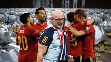 Luis De La Fuente con jugadores de la Selección de España