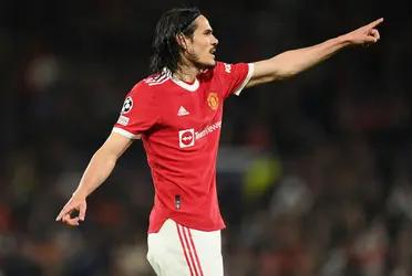 Ante la posible salida del internacional alemán al equipo de Cristiano Ronaldo, tal y como informa hoy el diario británico The Times, el futbolista uruguayo de 34 años Edinson Cavani tendría claro su deseo de abandonar a Los Diablos Rojos y fichar por el Barcelona el próximo verano sin coste.