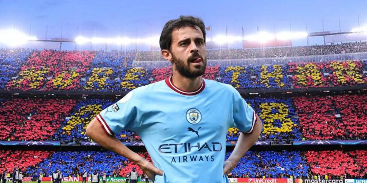 Bernardo Silva lamentándose, de fondo Camp Nou