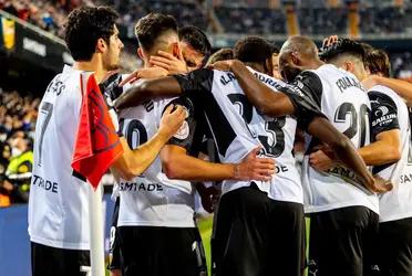 Carlos Soler y José Luis Gayá podrían llegar a Barcelona en los próximos días. Ambos jugadores quieren salir y Laporta consultó a Xavi que dio el visto bueno este martes.