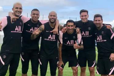 'Corriere della Sera' asegura que, sin tener nada en contra de Donnarumma, el clan sudamericano del vestuario del PSG, formado por Messi, Di María, Paredes, Neymar Jr. y Marquinhos, "hace piña" con el costarricense.