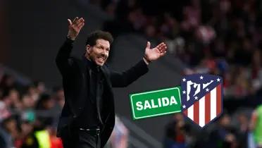 Diego Simeone pidiendo aliento a la afición en medio de un partido del Atlético de Madrid.