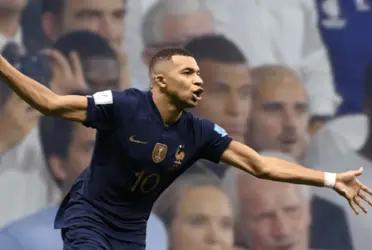 El crack francés seguido por el Real Madrid estuvo presente en la histórica victoria de Les Blue ante All Blacks en el debut del Mundial