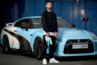 El delantero del Barcelona puso en venta su Lamborghini Aventador que aún guarda en Inglaterra.