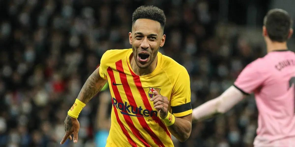 El delantero Gabonés buscaría su salida del Chelsea, y espera una nueva oportunidad en el conjunto ‘Culé’.