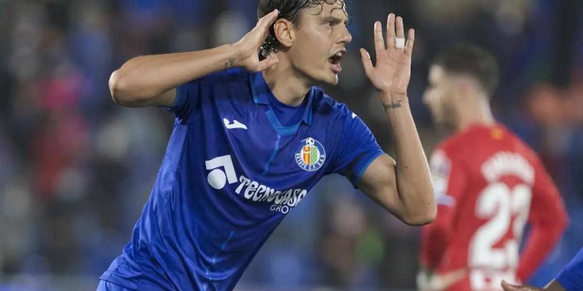 El delantero turco del Getafe explotó en esta temporada, y ya llamó la atención de tres equipos animadores de la actual edición del torneo de Primera División de España. Conozcamos a Enes Ünal, el futbolista de moda de LaLiga.