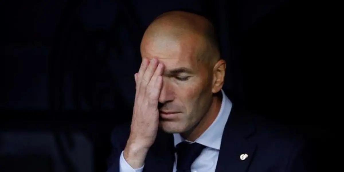 El entrenador francés tiene muchísimas bajas y no sabe como armar el equipo para lo que viene.