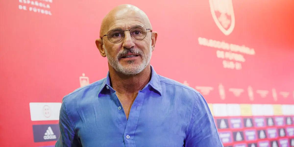 El flamante entrenador tendrá su primer partido con La Roja.
