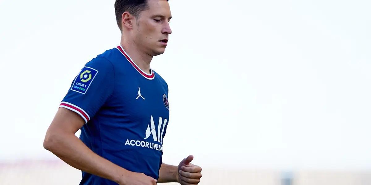 El internacional aleman del París Saint-Germain, Julian Draxler, necesita minutos y continuidad para llegar con rodaje a la Copa del Mundo. Sevilla podría ofrecerle ello en un equipo competitivo. Detalles de las negociaciones.