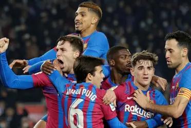 El jugador neerlandés tiene ofertas de otros equipos de Europa y el Barza quiere venderlo si o si para recuperar