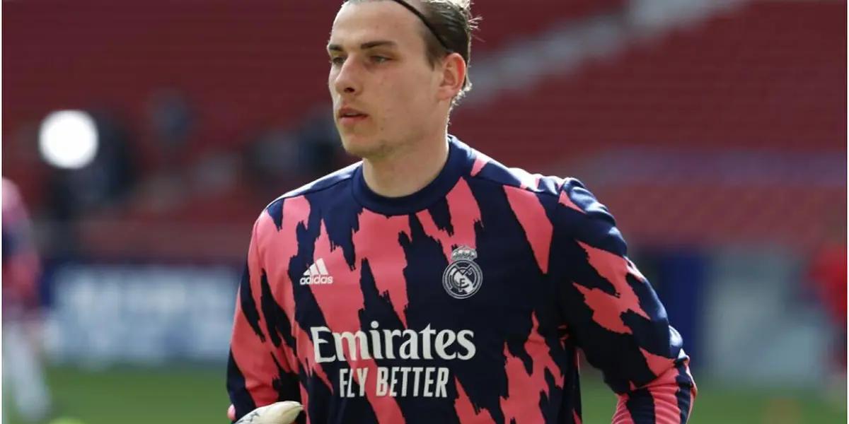 El Real Madrid tiene en su portería a uno de los mejores en su puesto, Thibaut Courtois, y su suplente es uno de los grandes proyectos de arquero Andriy Lunin. El ucraniano llegó como una joven promesa en 2018 y se ha ganado el lugar de segundo portero en uno de los clubes más grandes del mundo.