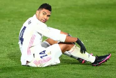 El rendimiento de Casemiro ha bajado de manera considerable en los últimos meses y Carlo Ancelotti no parece encontrar soluciones en el Real Madrid. Un nuevo conflicto en puerta parece estar acechando al conjunto merengue que mientras tanto está perdiendo por 2 a 1 frente al Espanyol por LaLiga.