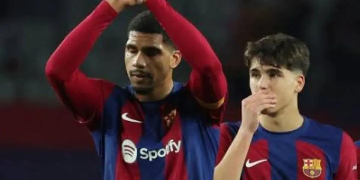 FC Barcelona y Pau Cubarsí, jugadores del FC Barcelona