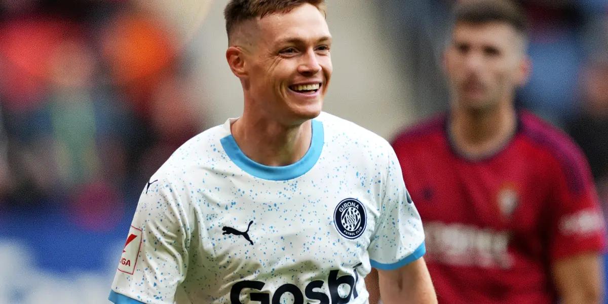 Girona lo gana 1 a 0 con un tanto que parecía offside y se sube a lo más alto de las posiciones