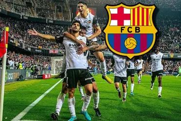 Guillamón le puso en el ángulo el balón para que el Valencia empate al FC Barcelona, aunque Peña se estiró lo más que pudo