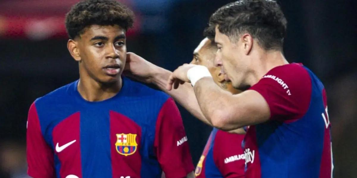 Lamine Yamal y Robert Lewandowski, jugadores del FC Barcelona