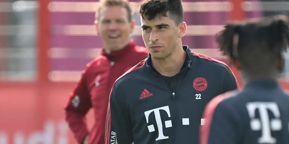 Los dos equipos españoles ya piensan en el próximo mercado de fichajes, y es por eso que ambas instituciones posaron sus ojos en Marc Roca, centro campista español del equipo baváro.