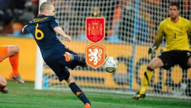 Los videomarcadores de Mestalla mostraron el gol de Iniesta en la final de 2010