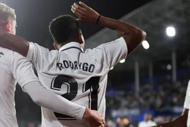 Luego de haber sido el foco de las críticas, sus compañeros le hicieron notar el apoyo.