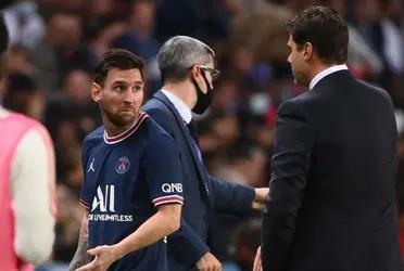Mauricio Pochettino decidió reemplazar a Messi en el segundo tiempo y, cuando se cruzaron, el futbolista tuvo un curioso gesto mientras el DT le hacía una pregunta. ¿Qué consecuencias traerá para ambos está situación?