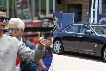 Mientras el auto de Cristiano Ronaldo cuando ganaba como Felipe Caicedo era más humilde, mientras el ecuatoriano maneja un Rolls Royce.