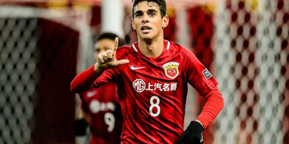 Oscar quiere llegar al Barcelona y estaría dispuesto a bajar su salario considerablemente para poder lograrlo. Si llega al conjunto azulgrana tendrá la posibilidad de mostrarse más y así poder llegar al Mundial.