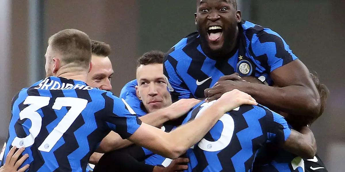 Pensando en los refuerzos de cara al próximo mercado de pases, el entrenador español tiene pensado mejorar el mediocampo y sin dudas este jugador puede darle muchas soluciones.