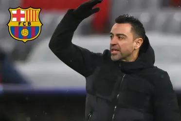 Pese a las instrucciones de Xavi Hernández, dos futbolistas de la plantilla se presentaron a entrenar y dejaron en claro su descontento con la situación.
