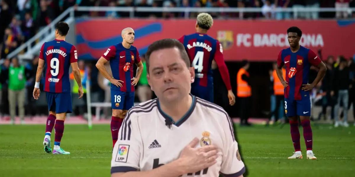 Tomás Roncero, panelista de El Chiringuito, y jugadores del FC Barcelona