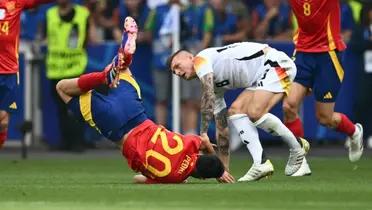 Toni Kroos y Pedri / Foto: AS