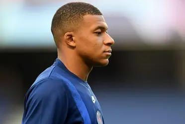 Un ex futbolista del PSG explicó porque Mbappé no debería ser titular y de ser escuchado el Barca se habría salvado.