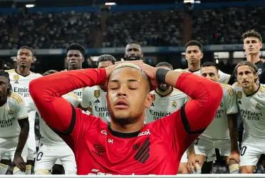 Vitor Roque sufrió una grave lesión en Athletico Paranaense y un jugador que será su próximo rival le mandó un mensaje