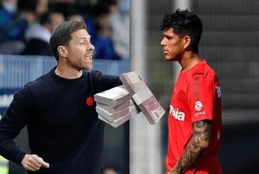 Xabi Alonso le habría hecho una importante promesa a Hincapié para que se quede.