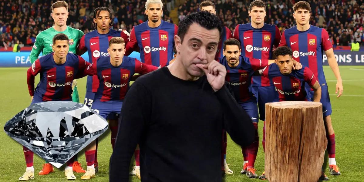 Xavi Hernández con jugadores del FC Barcelona