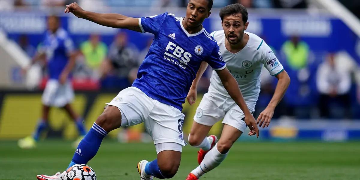 Youri Tieleman, con contrato vigente hasta mediados de 2023, tiene las maletas preparadas para dejar atrás su etapa en el Leicester. Real Madrid prepara una suculenta oferta, p'ero deberá acelerar, ya que el Arsenal va en su búsqueda.