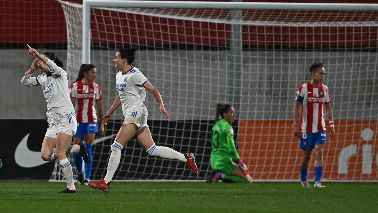 Posiciones de real sociedad femenino contra atlético de madrid femenino