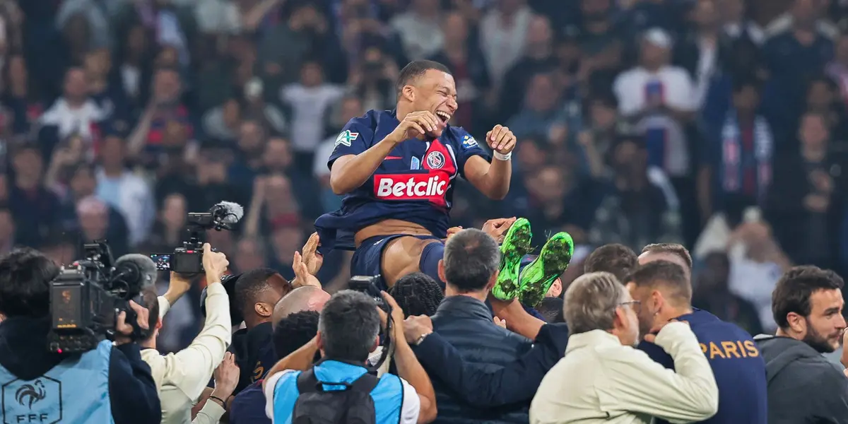 El francés tuvo su partido final con la camiseta del París Saint-Germain.