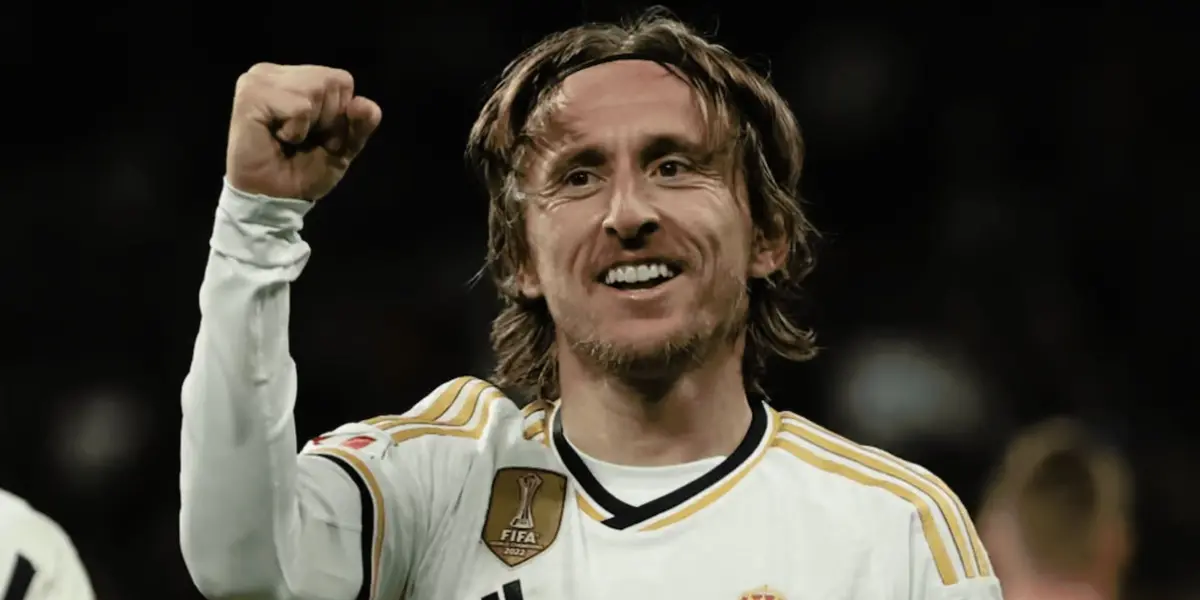 Luka Modric con la camiseta del Rael Madrid. (Foto: AFP)